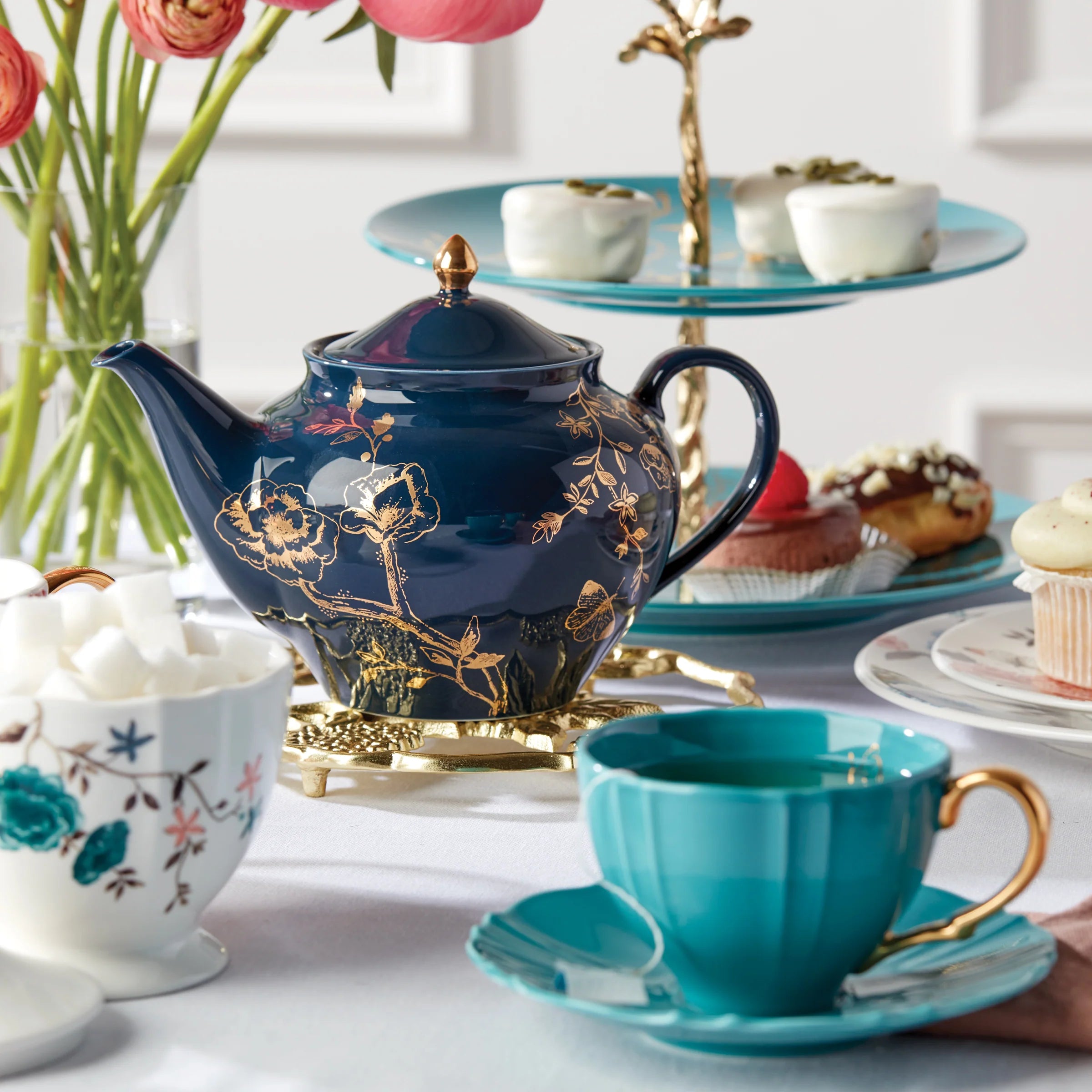 Sprig & Vine Teacup & Saucer